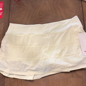 Light yellow pace revival MR lululemon skirt